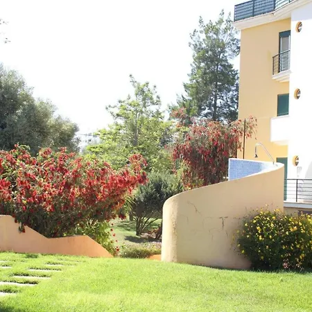 Primavera Da Rocha Apartment